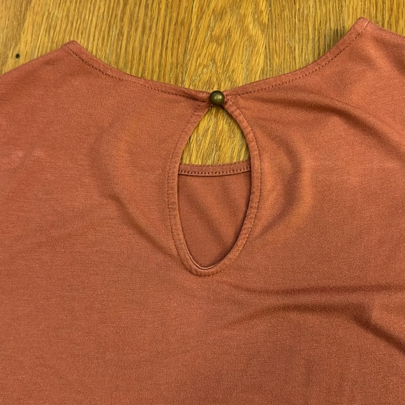 Tank top with lace on bottom. - Picture 6 of 6